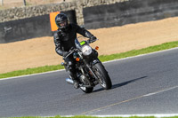 brands-hatch-photographs;brands-no-limits-trackday;cadwell-trackday-photographs;enduro-digital-images;event-digital-images;eventdigitalimages;no-limits-trackdays;peter-wileman-photography;racing-digital-images;trackday-digital-images;trackday-photos